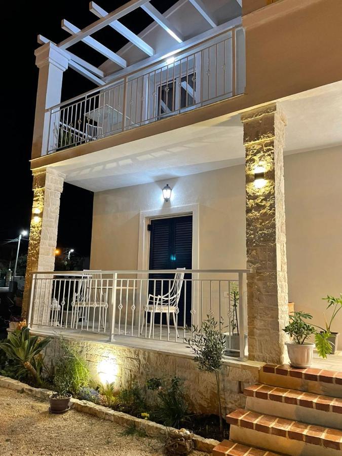 Villa Tani'S House Sarandë Exterior foto